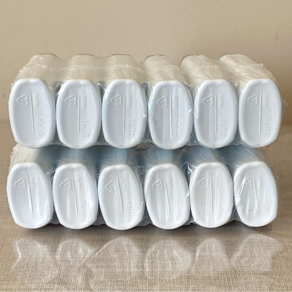 Lot of 12 Head & Shoulders Classic Clean Dandruff Shampoo 3 fl oz Travel Size - Picture 9 of 10